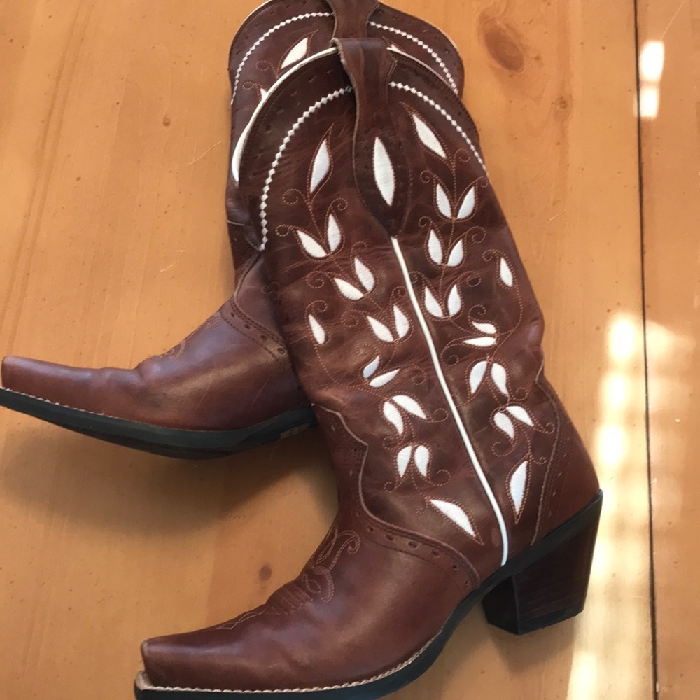 Ariat Cowboy Boots Size 6